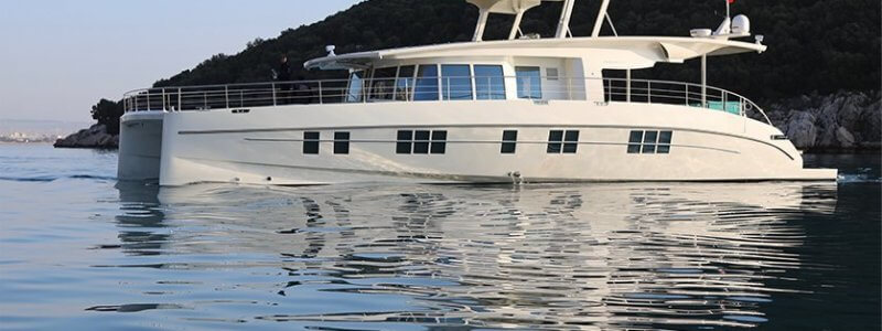 Eco-luxury yacht Serenity 64